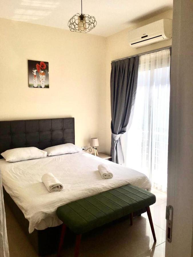 Luxury Two-Bedroom Apartment In Amazing Place Lukomorye C4 Karavas  Bagian luar foto