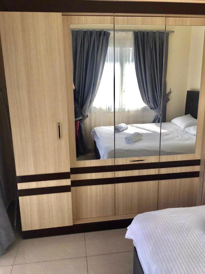 Luxury Two-Bedroom Apartment In Amazing Place Lukomorye C4 Karavas  Bagian luar foto